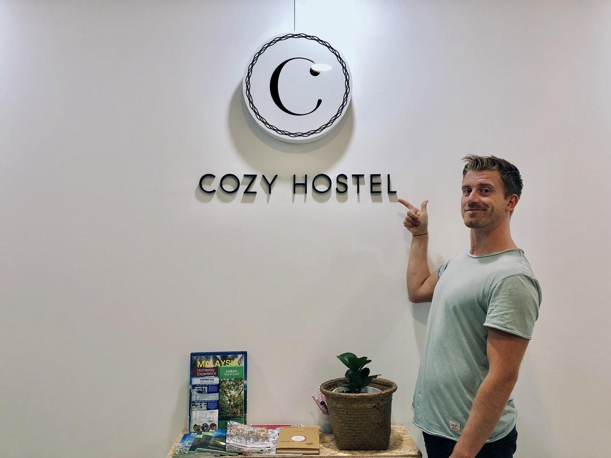Cozy Hostel Kampong Sembulan Ngoại thất bức ảnh