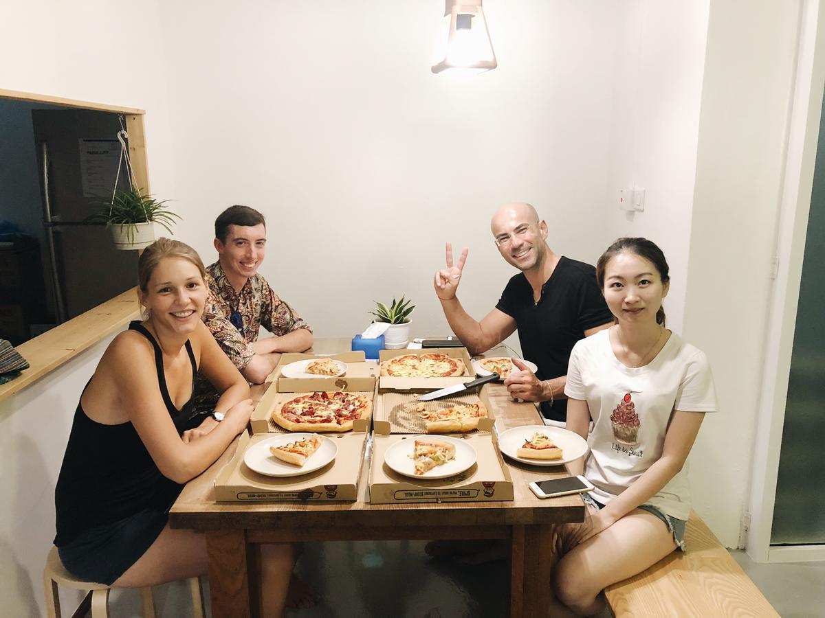 Cozy Hostel Kampong Sembulan Ngoại thất bức ảnh